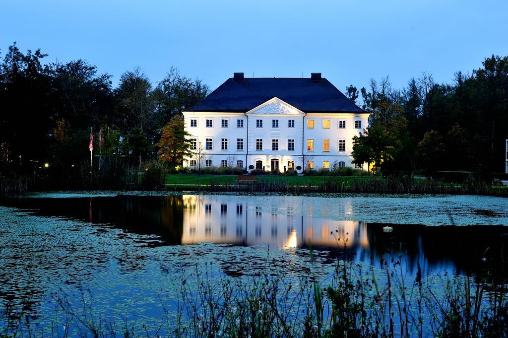 Schlossgut Гросс-Шванзе Экстерьер фото The manor house of the former estate of Kaden