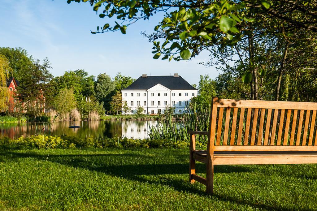 Schlossgut Гросс-Шванзе Экстерьер фото The manor house